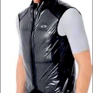 Oakley road vest
